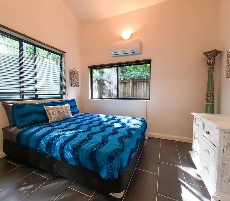 Villa Makilaki Ulysses Machans Beach Cairns