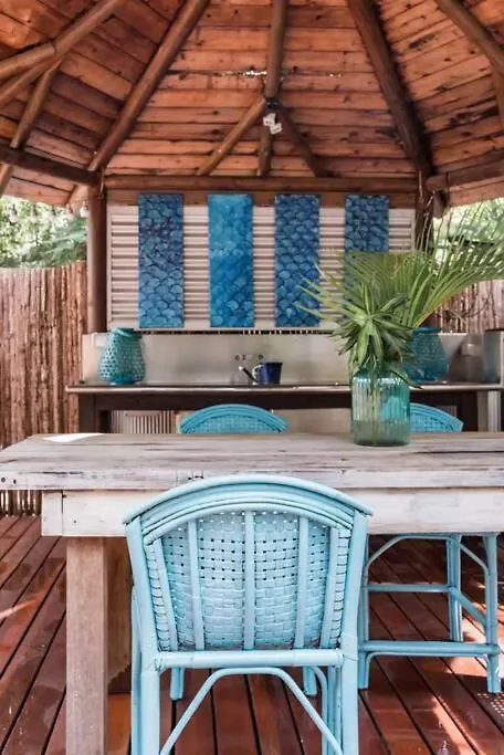 Villa Makilaki Ulysses Machans Beach Cairns